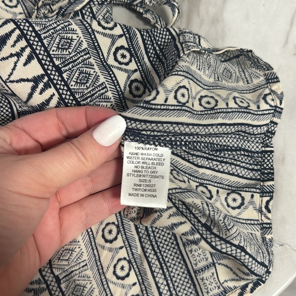 Pookie & Sebastian Navy and White Geometric Tank Top Size Small - Picture 6 of 7